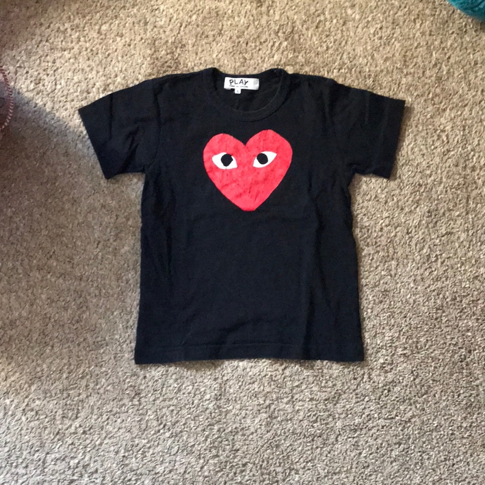 play: comme des garcons t-shirt